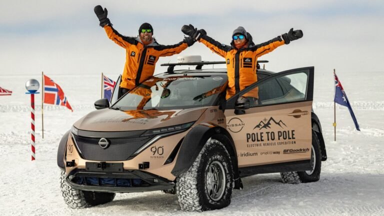 نيسان أريا تصل إلى القطب الجنوبي محقّقةً أول رحلة برية بين قطبي الأرض بسيارة كهربائية بالعالم