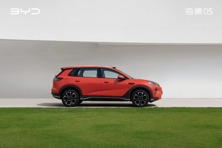 كشفت BYD عن طراز Sealion 05 الجديد بنسخ EV و DM-i قبل الإطلاق المقرر في 20 أبريل