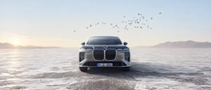 لقطة أمامية كاملة لسيارة BMW 7 Series الجديدة من BMW MediaPool