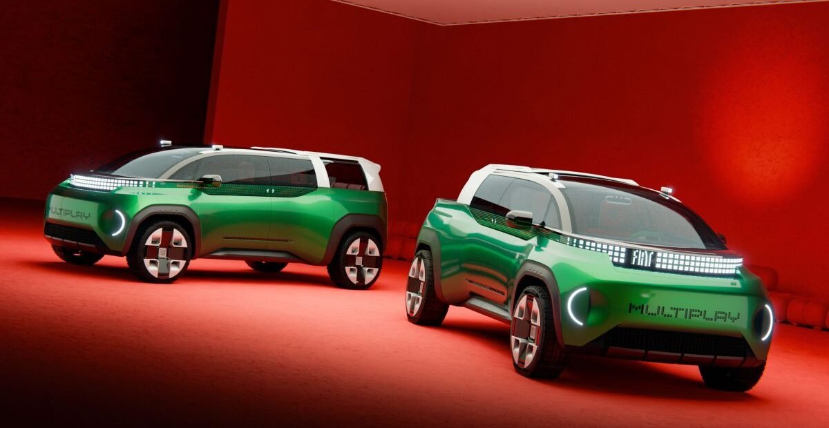 مفهوم FIAT Multiplay في لقطة أمامية ثلاثة أرباع كاملة من معرض باريس