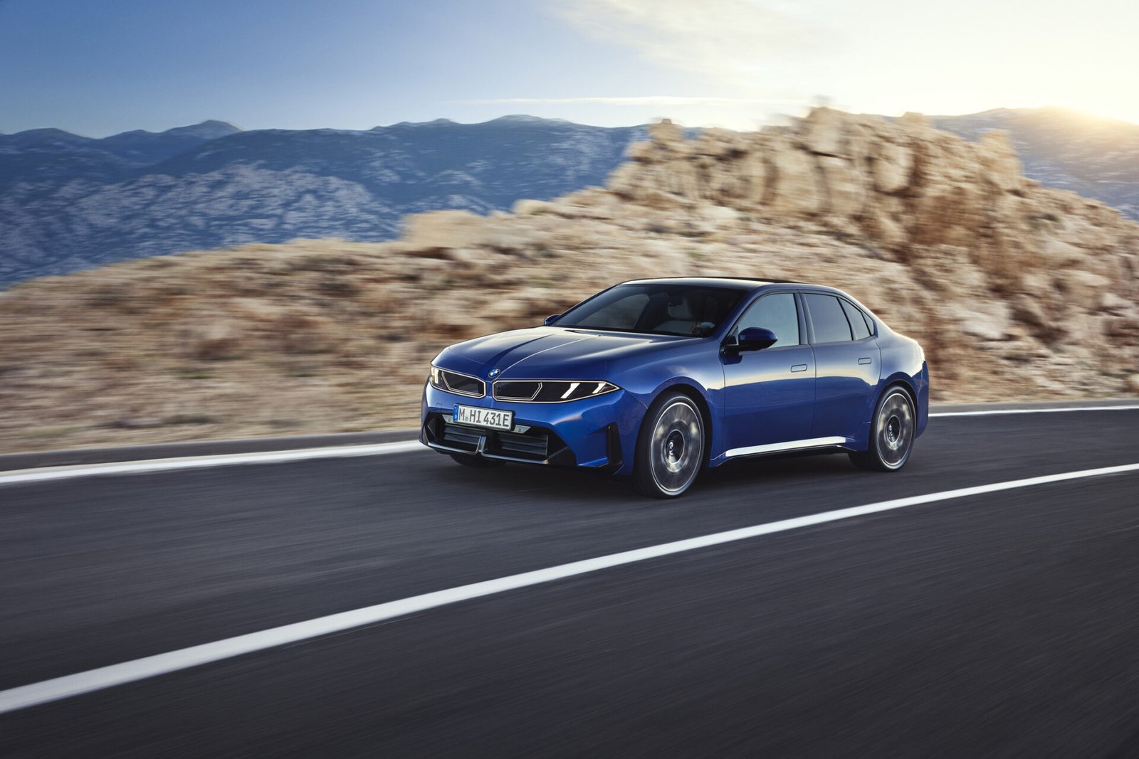 الجزء الخلفي من سيارة BMW i3 الكهربائية الجديدة