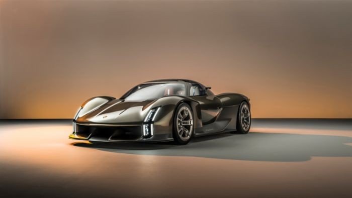 سيارة بورشه Mission X الاختبارية لعام 2023 في لقطة خارجية رسمية