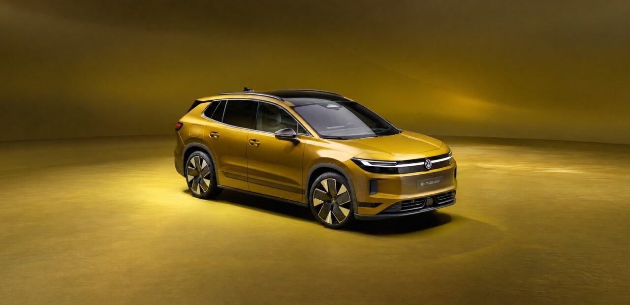 سيارة فولكس واجن ID. Tiguan الكهربائية الجديدة في لقطة استوديو رسمية